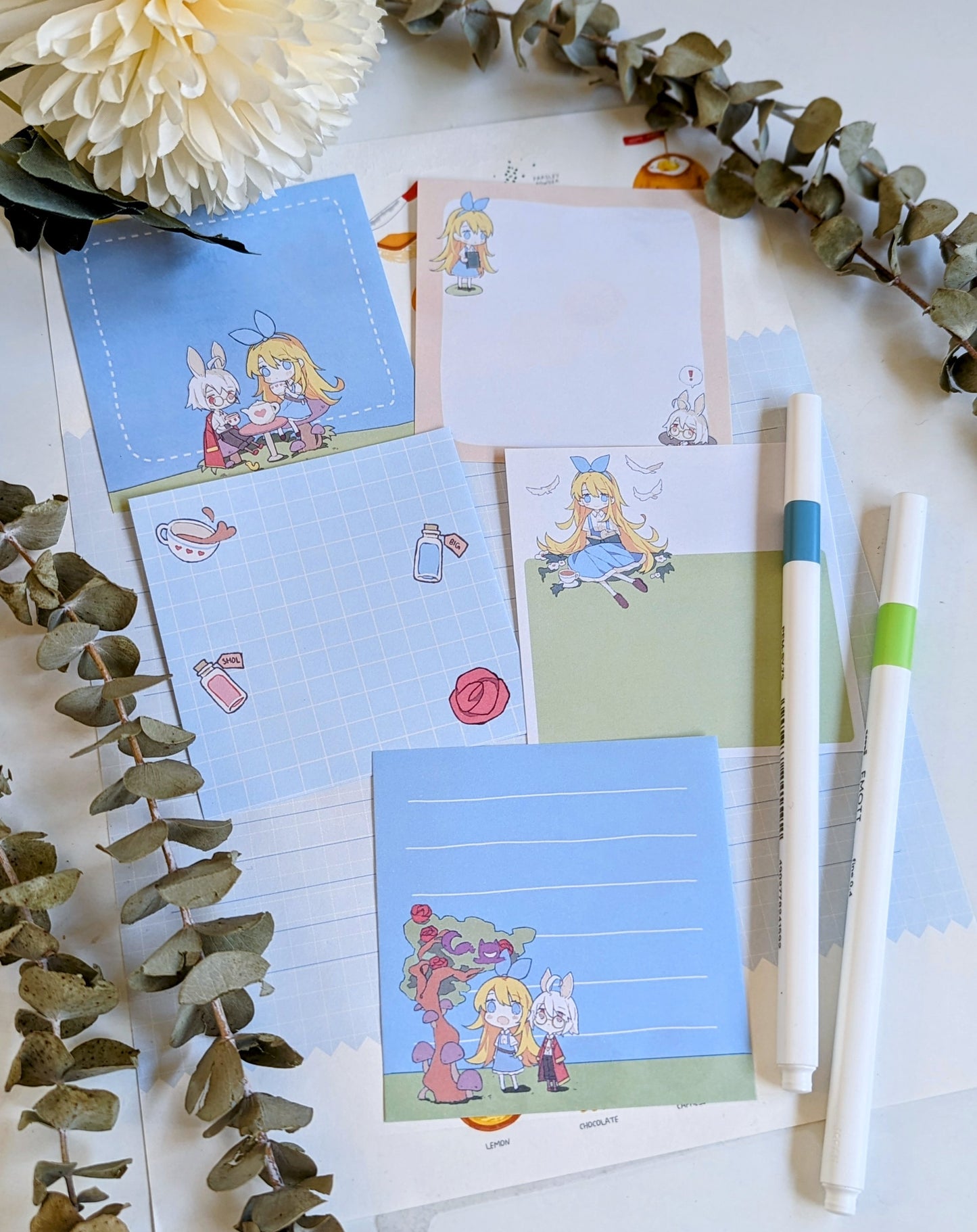 Alice in Wonderland Memo Pad