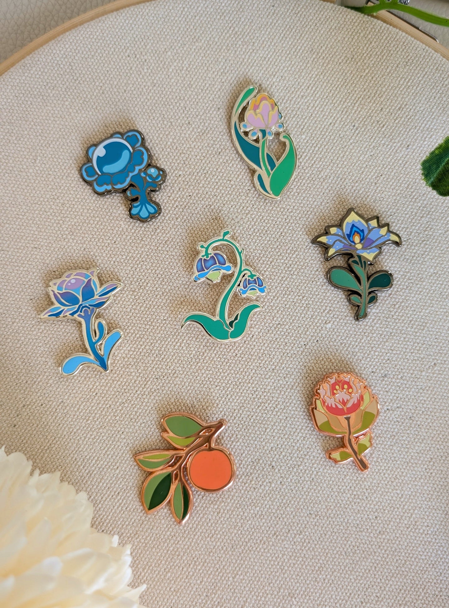 Flora of Fontaine (Genshin Impact) Hard Enamel Pins