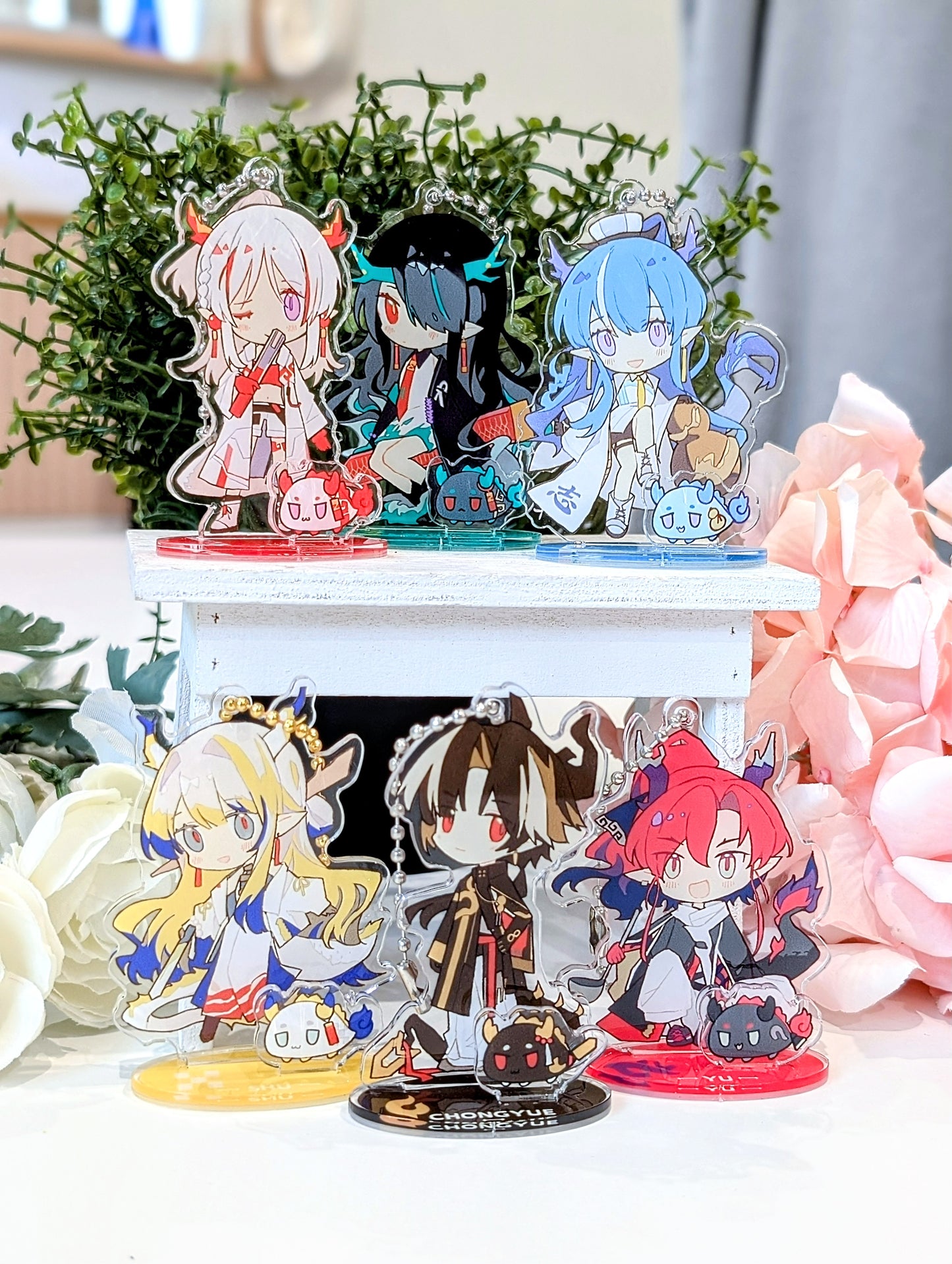 Sui Siblings (Arknights) Acrylic Standee Keychains with Mini Beans