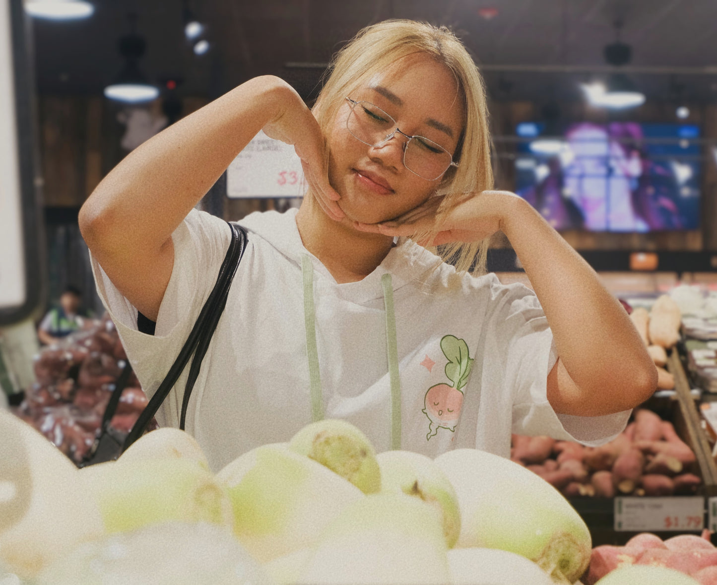 LIMITED EDITION I Love Radish - Short Sleeve Hoodie Tee