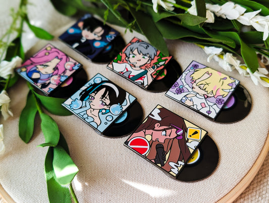 GACHA Alien Stage Vinyl Cover Pins - Deluxe Hard Enamel Pins