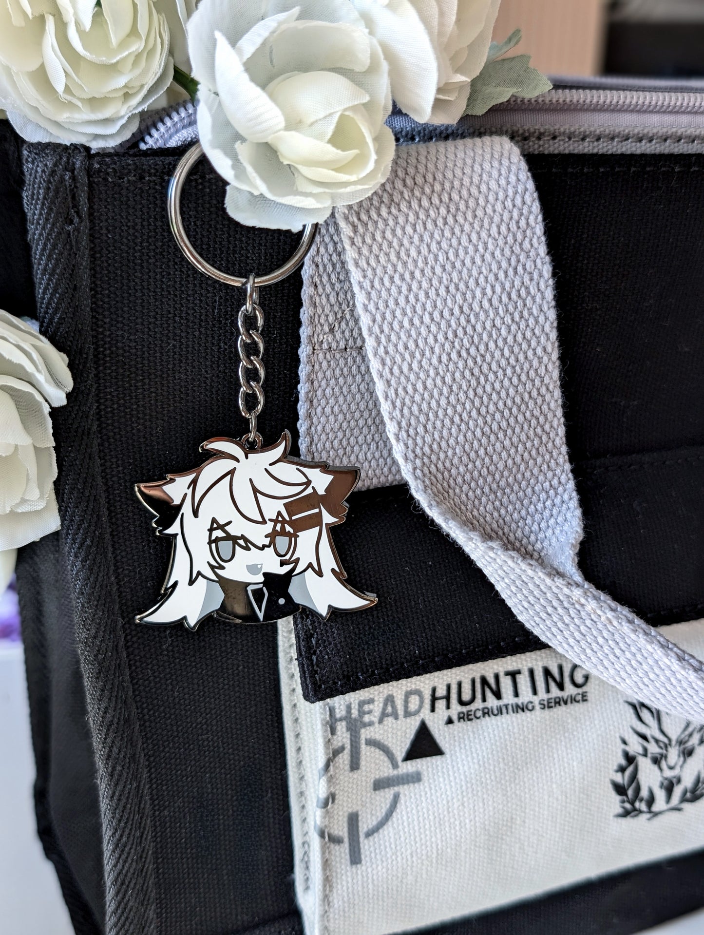 Chibi Arknights Metal Keychains (Amiya, Thorns, Goldenglow, Lappland, Texas) with clasp/keyring